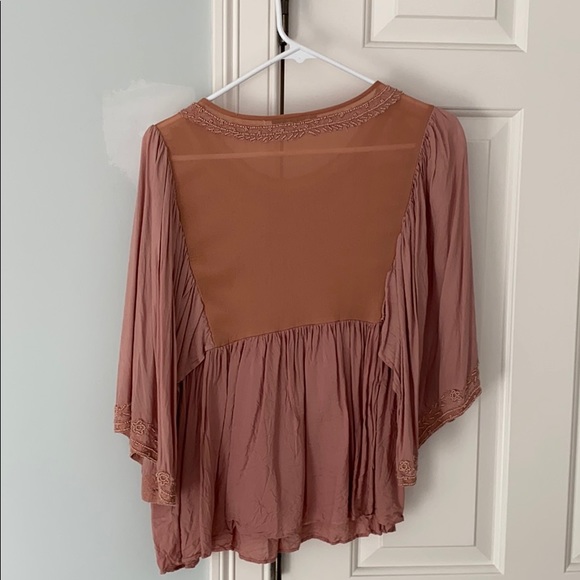 Pink blouse - Picture 3 of 5